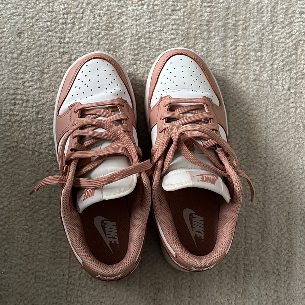 Nike Women's Pink and White Sneakers - Picture 4 of 5